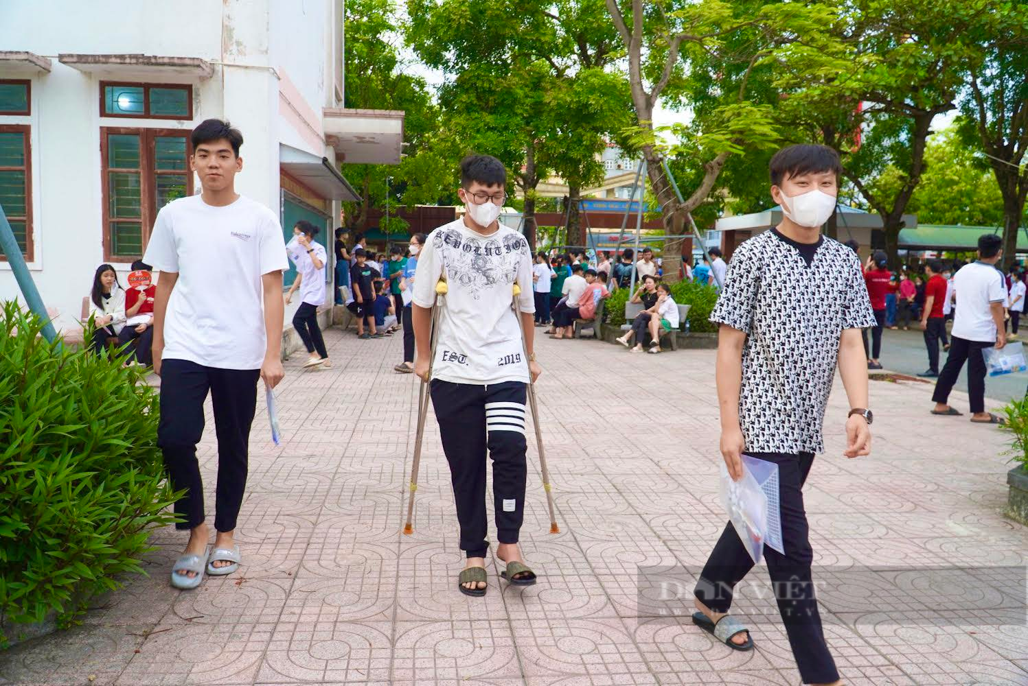 Thí sinh đặc biệt phải &quot;tập đọc&quot; để thi tuyển sinh lớp 10 - Ảnh 5.