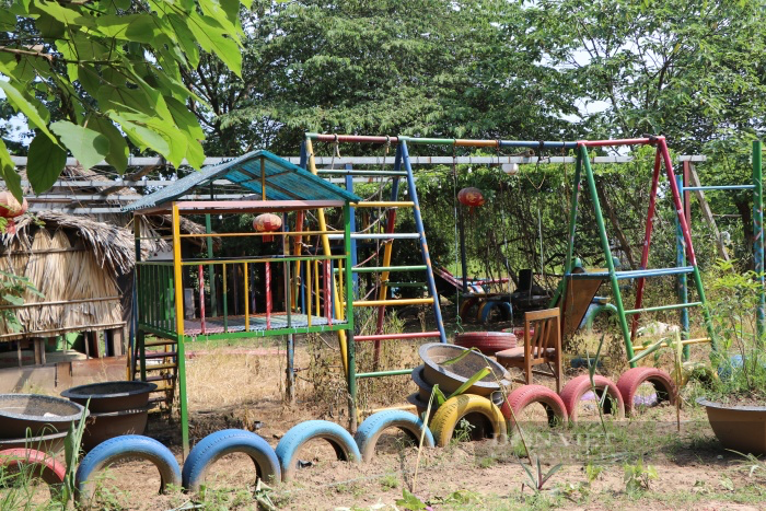 Người &quot;khai sinh&quot; cho 40 đứa trẻ được đến trường dưới lòng sông Hồng  - Ảnh 5.