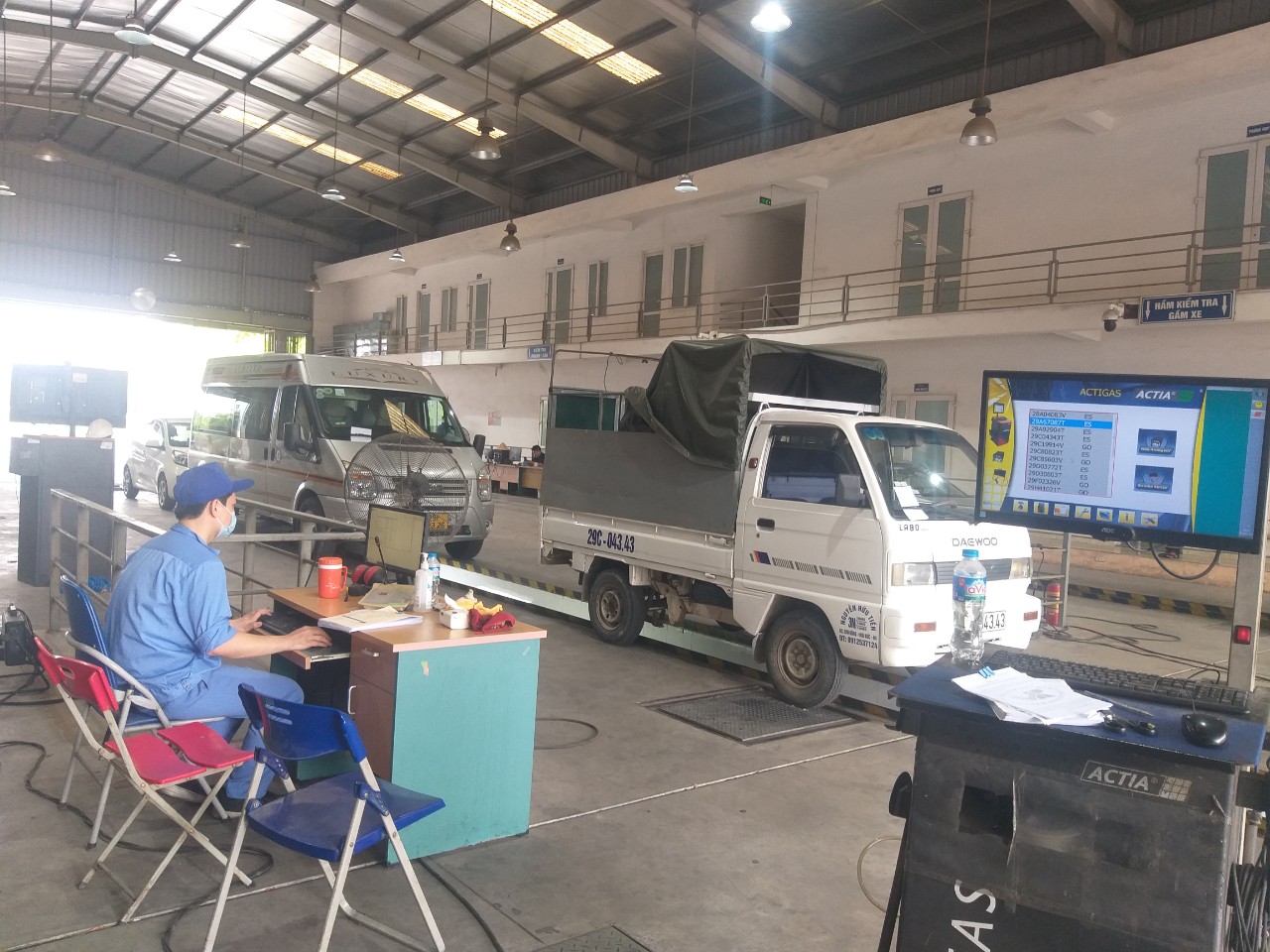 Cục Đăng kiểm thông tin các trường hợp thay đổi chi tiết xe ô tô vẫn được đăng kiểm- Ảnh 2.