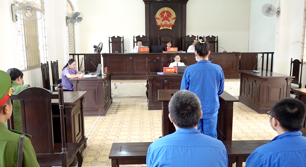 Mở hàng trăm tài khoản ngân hàng thuê cho người khác để lừa đảo  - Ảnh 2.