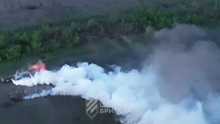 Trận chiến Bakhmut mới nhất: Ukraine đang đánh chiếm các cao điểm chiến lược, quân Nga lùi về thế phòng thủ   - Ảnh 1.