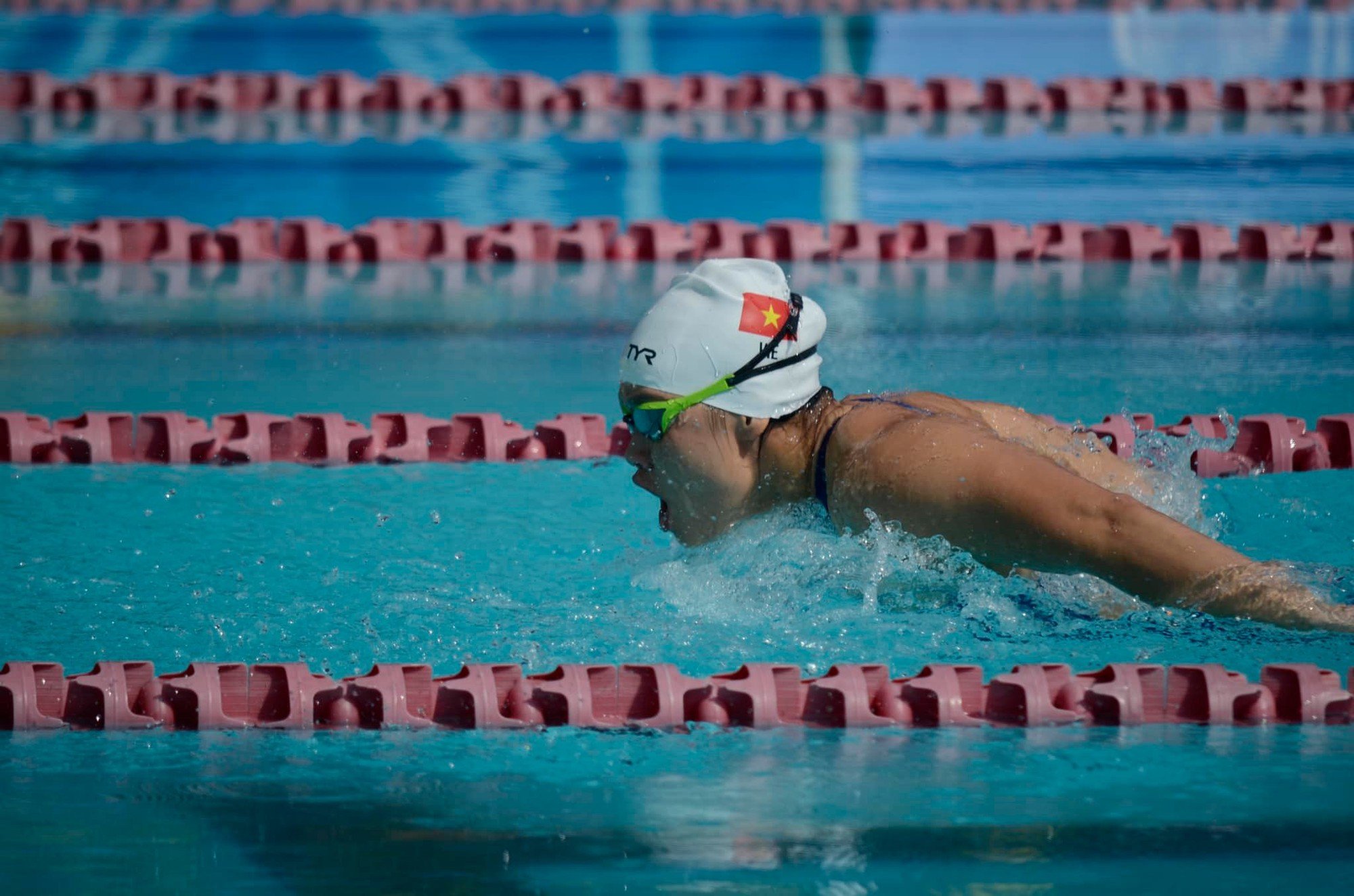 Para Games 2023: Trịnh Thị Bích Như phá kỷ lục trong &quot;mưa vàng&quot; bơi  - Ảnh 1.