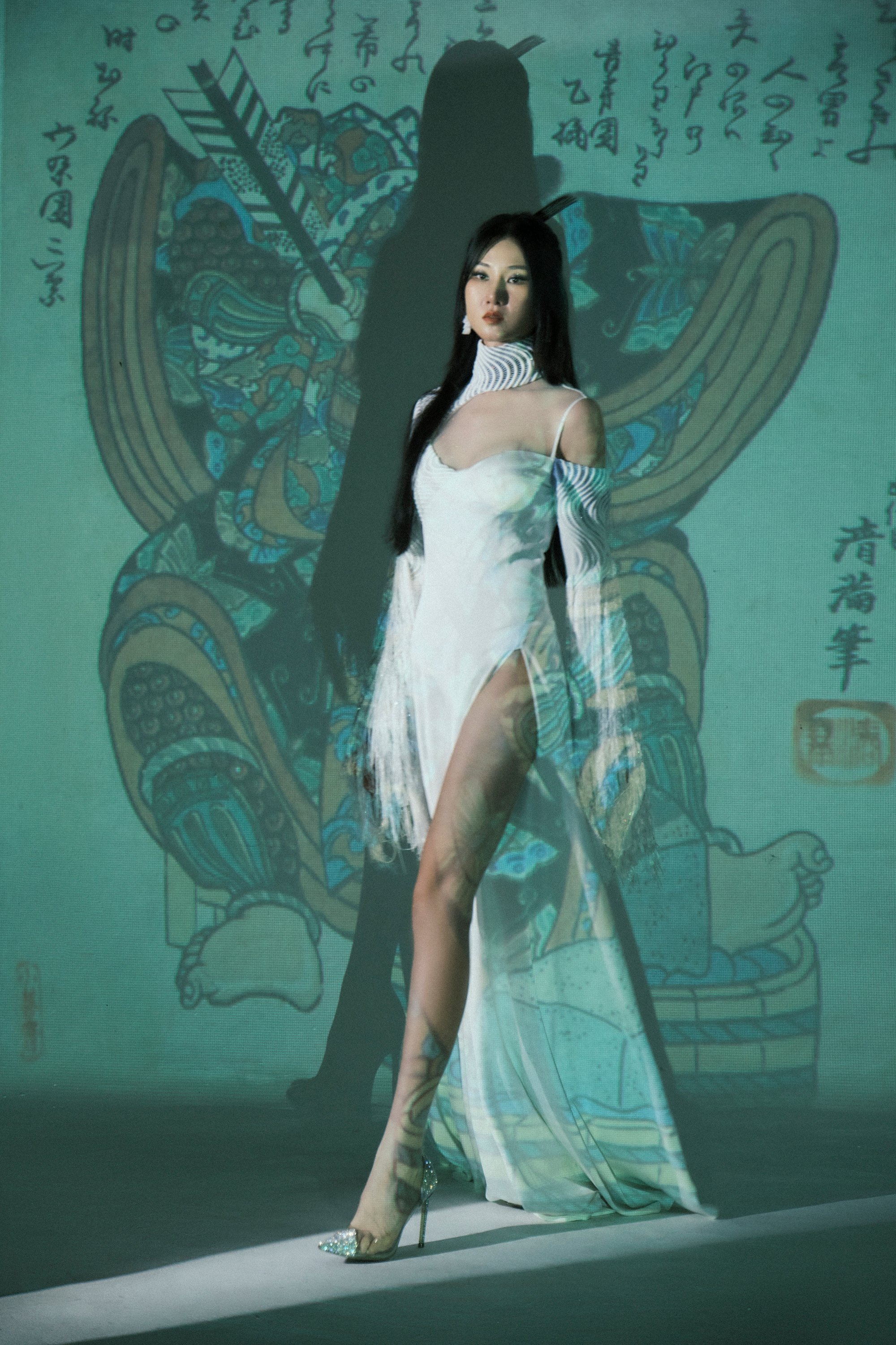 Trở lại sau cú sốc do Covid-19, Hoa hậu Du lịch Châu Á 2019 Phạm Lan Anh &quot;biến hình&quot; thành một ghei sha - Ảnh 4.