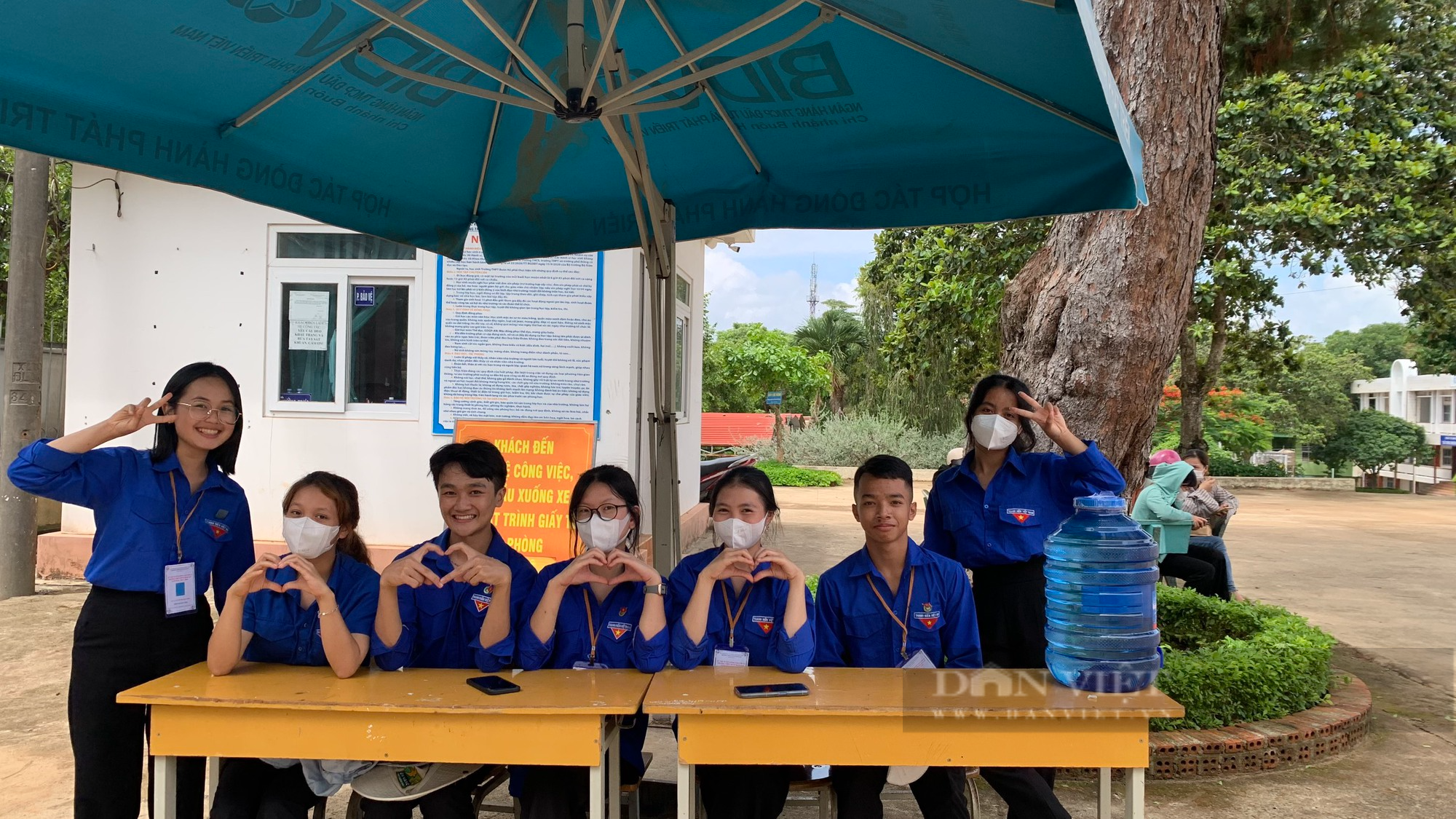 Hơn 2.000 thí sinh Đắk Lắk bước vào kỳ thi tuyển sinh lớp 10 năm học 2023-2024 - Ảnh 2.