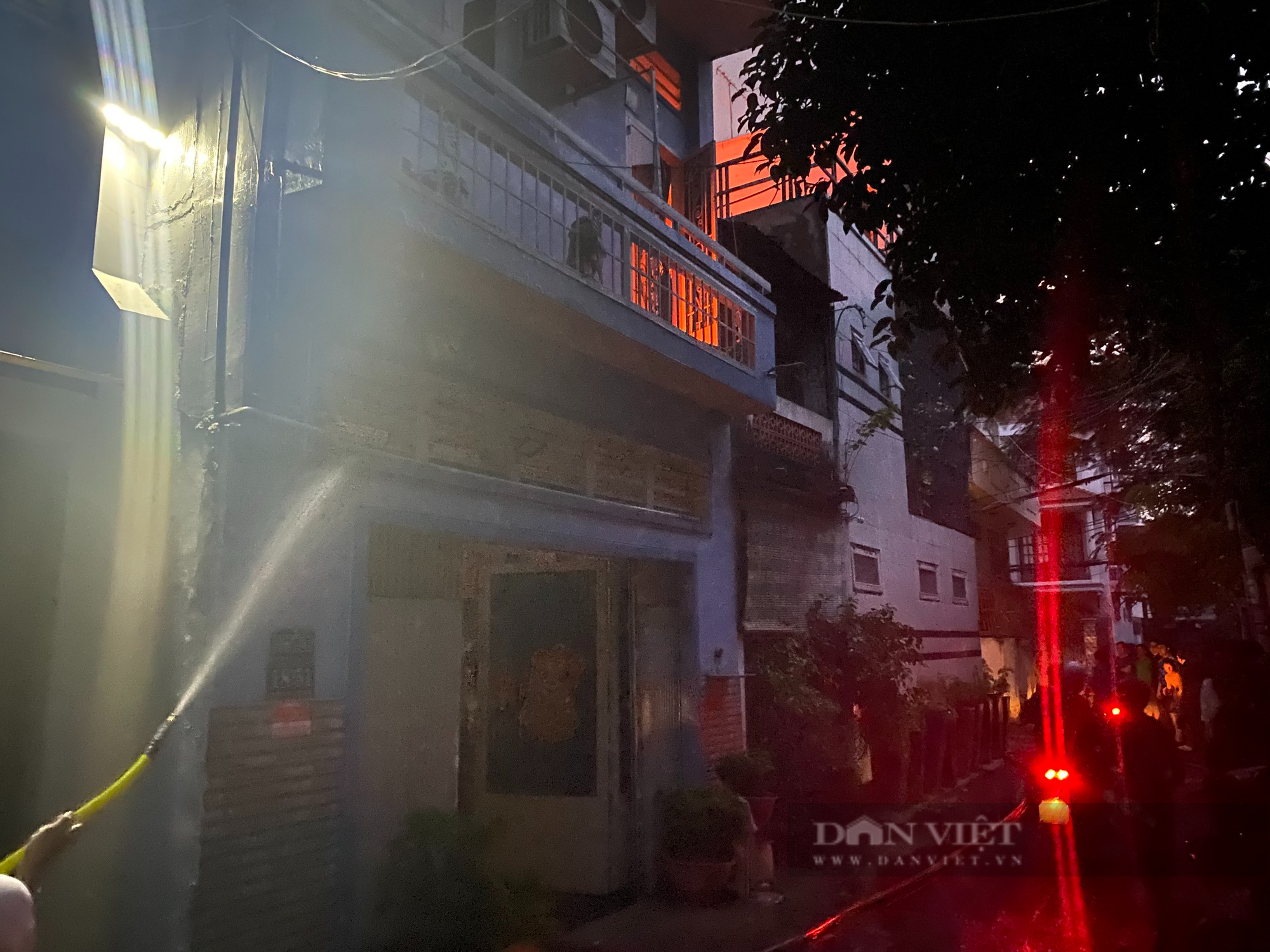 TP.HCM liên tục xảy ra những vụ cháy vào ban đêm, chuyên gia chữa cháy cảnh báo điều gì? - Ảnh 1.
