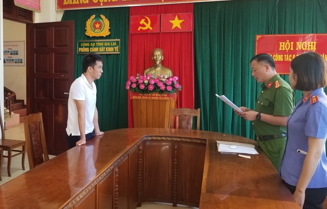 Bắt 2 Phó giám đốc Trung đăng kiểm ở Gia Lai vì nhận hối lộ - Ảnh 3.