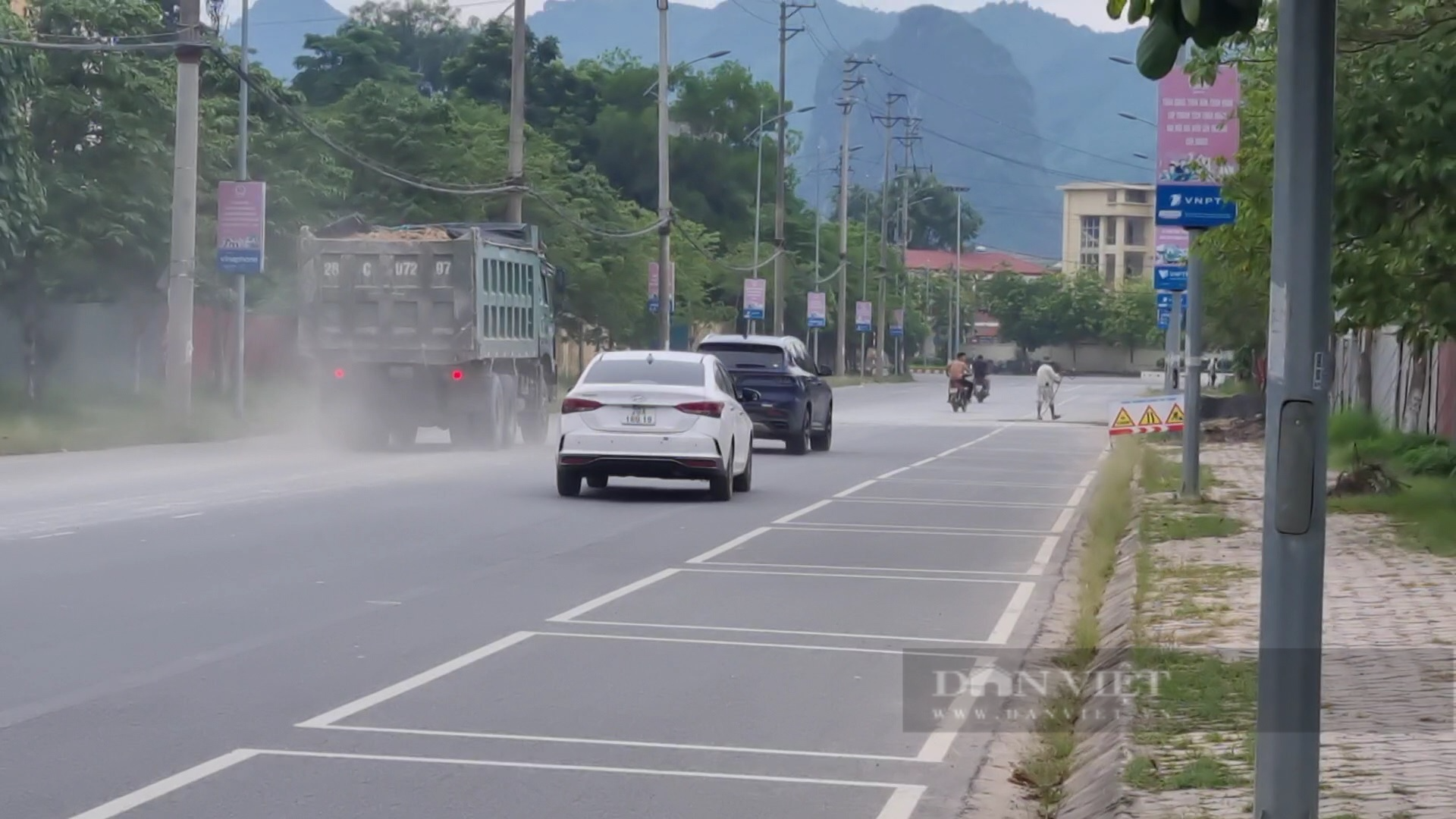 Vụ xe ben chở đất có ngọn: Công an thành phố Hòa Bình nói gì? - Ảnh 3.
