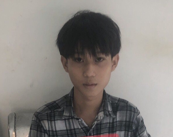 Bắt 3 đối tượng dùng bom xăng ném vào nhà dân ở Bình Thuận - Ảnh 2.