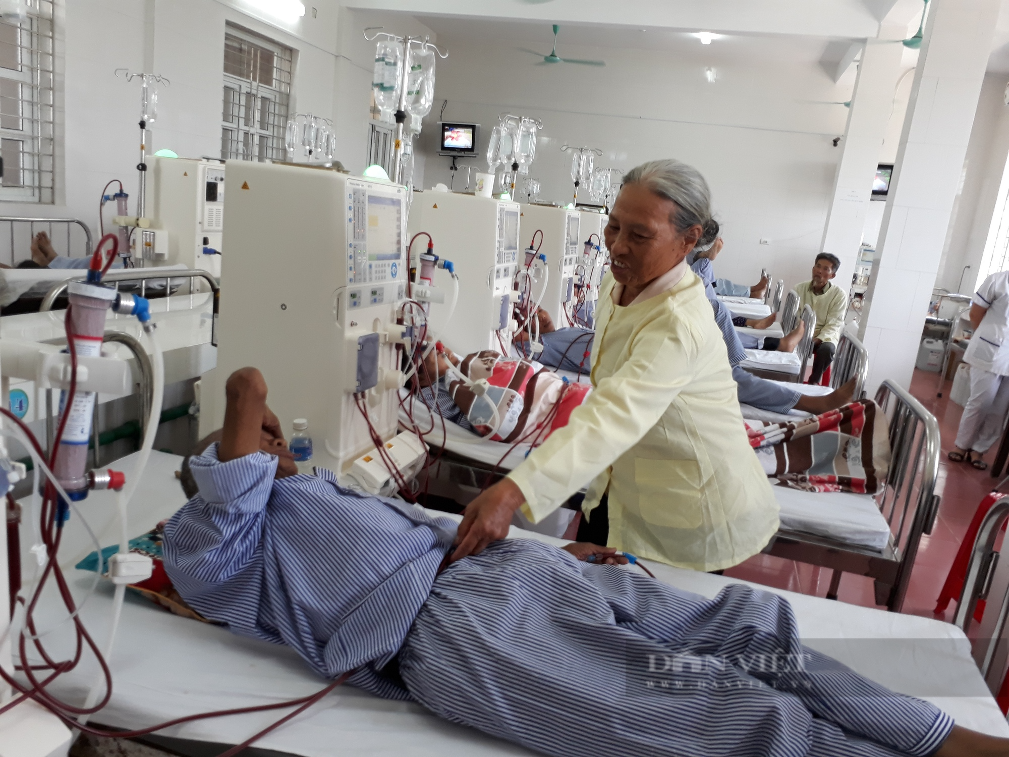 Giá dịch vụ khám chữa bệnh tăng thế nào nếu điều chỉnh theo lương cơ sở từ ngày 1/7?  - Ảnh 1.