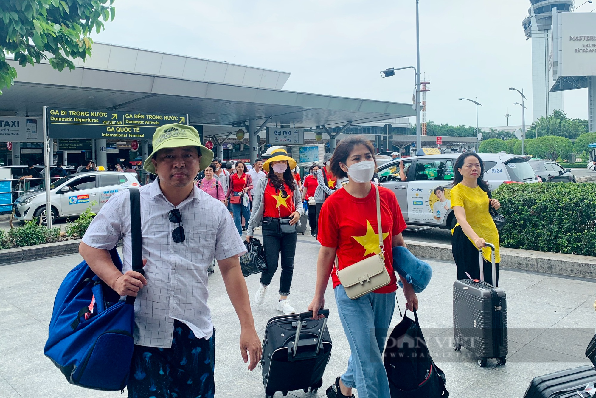 Nhiều người dân tại TP.HCM không còn chọn máy bay chặng ngắn để đi du lịch - Ảnh 4.