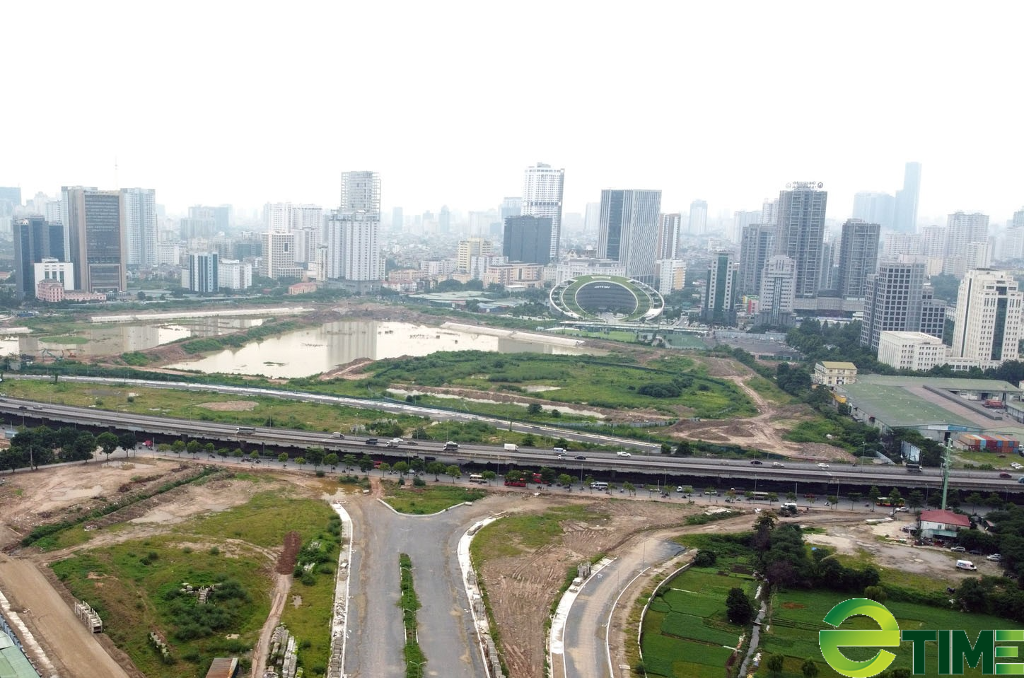 “Điểm mặt” 18 dự án trụ sở doanh nghiệp phải dừng triển khai tại khu đô thị mới Cầu Giấy - Ảnh 1. “Điểm mặt” 18 dự án trụ sở doanh nghiệp phải dừng triển khai tại khu đô thị mới Cầu Giấy - Ảnh 1.