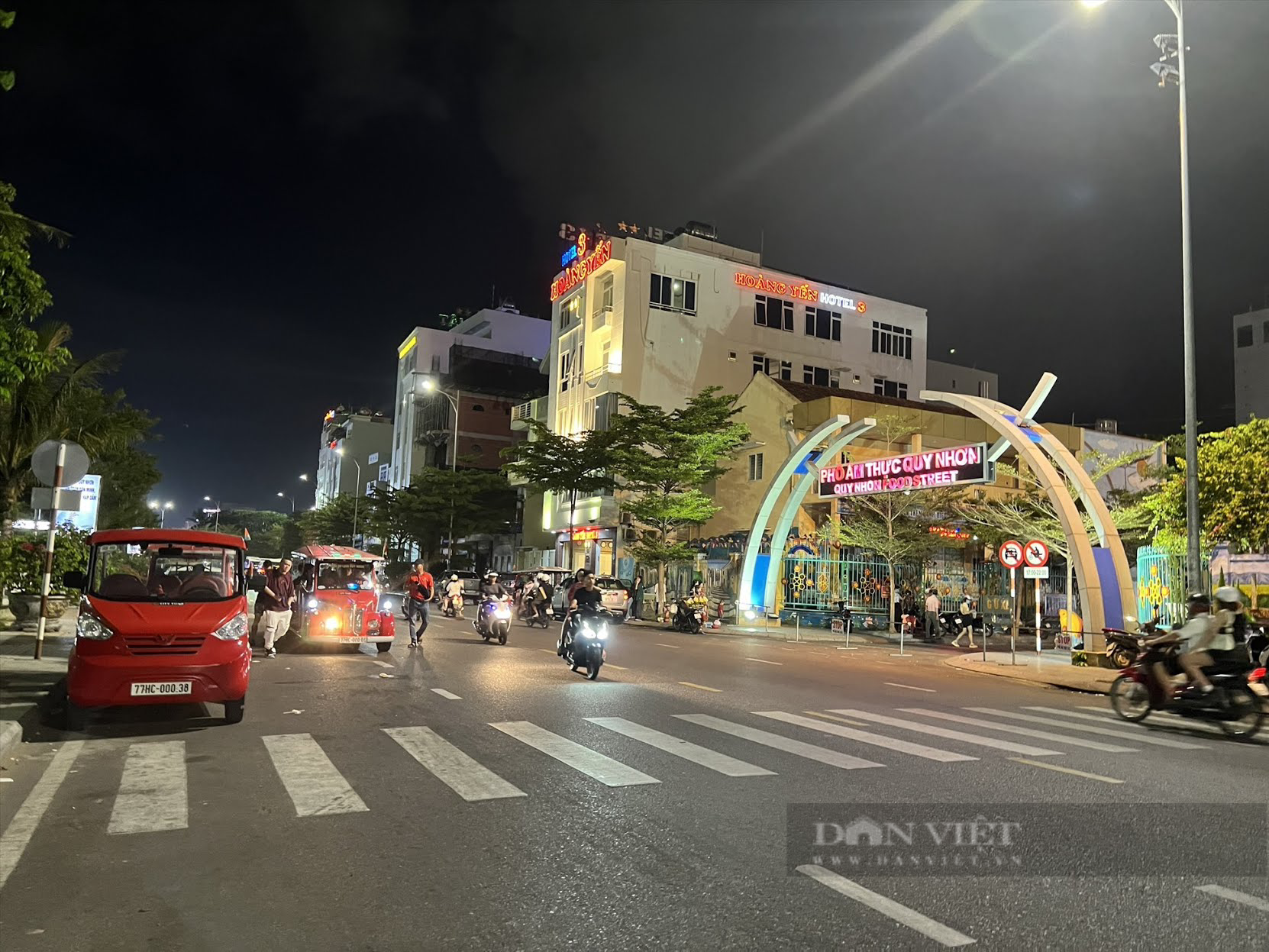 Bình Định:'Xe điện tranh giành khách, chia phần trăm với cơ sở kinh doanh, chê chỗ này khen chỗ nọ'? - Ảnh 1.