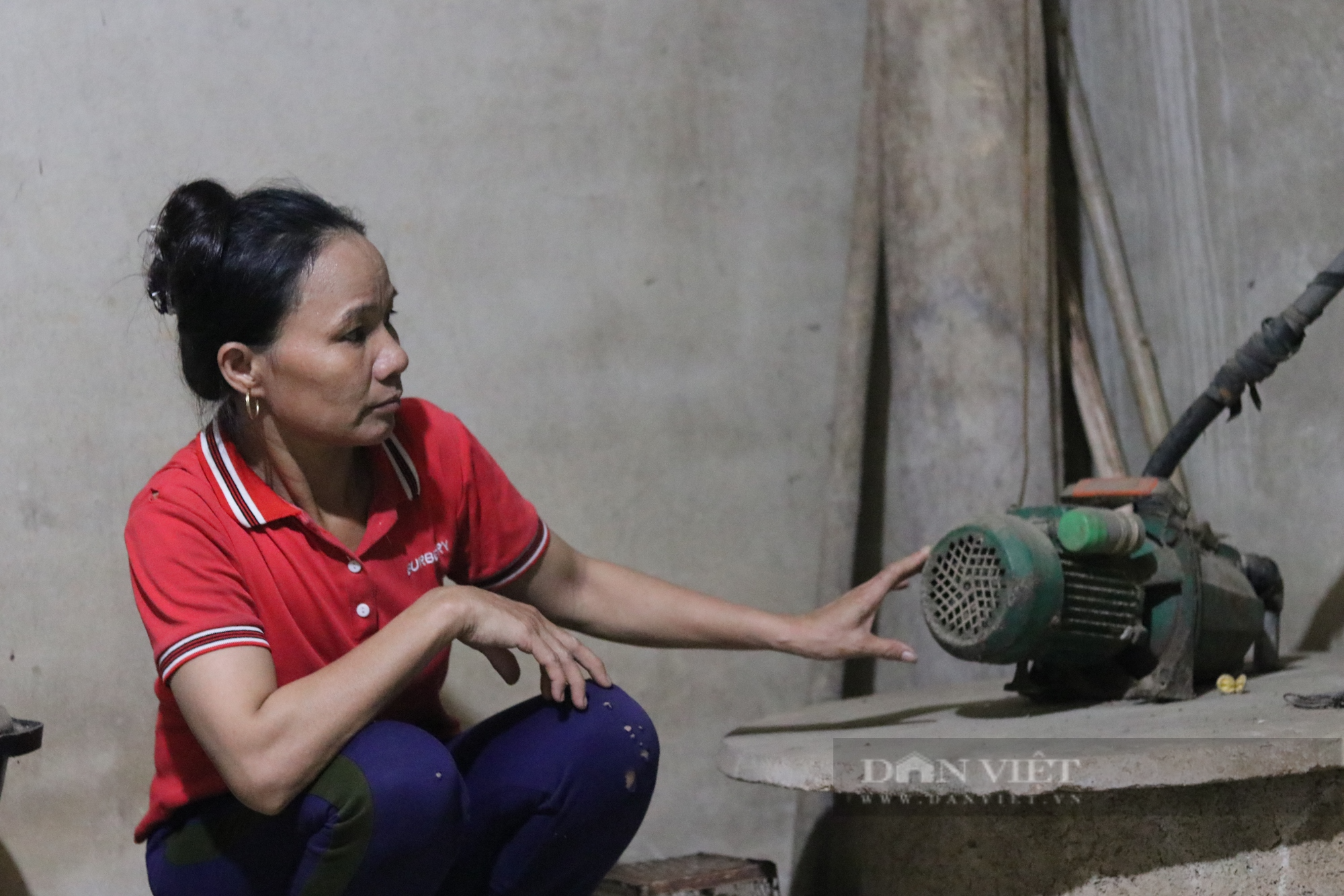 Hà Tĩnh: Sông hồ chạm đáy, giếng nước cạn khô, nông dân thiếu nước sinh hoạt và sản xuất - Ảnh 6.