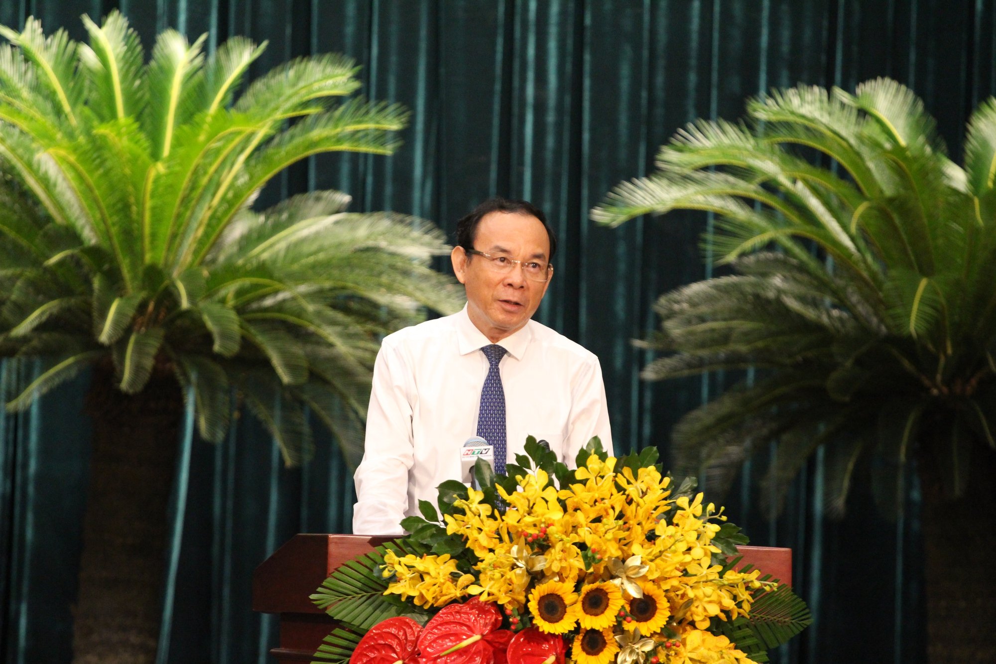 Bí thư TP.HCM Nguyễn Văn Nên: TP.HCM đã đi qua giai đoạn &quot;tưởng chừng không thể vượt qua được&quot; - Ảnh 3.