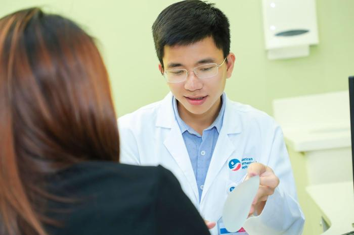 3 tiêu chí vàng chọn túi nâng ngực đúng và đẹp - Ảnh 3.