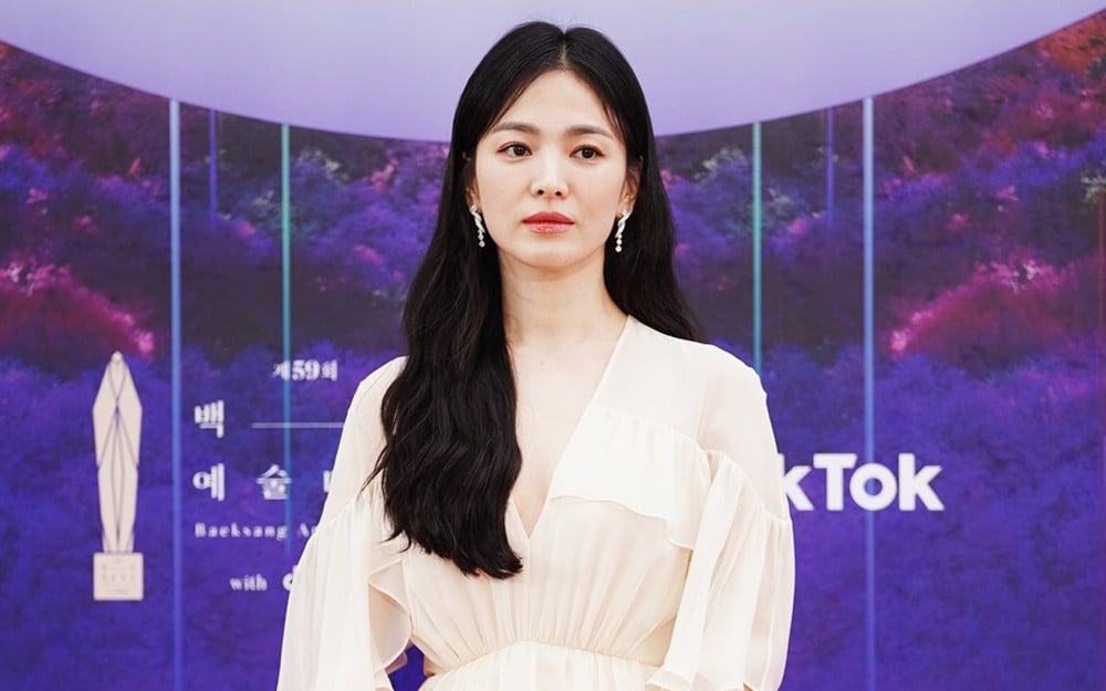 Song Hye Kyo xin lỗi vì tai nạn xây dựng - Ảnh 2.