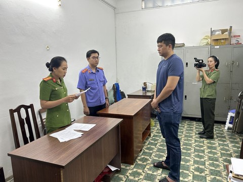 Khởi tố đối tượng Đào Quốc Bảo, người tấn công bác sĩ Bệnh viện Nhân dân Gia Định - Ảnh 1.