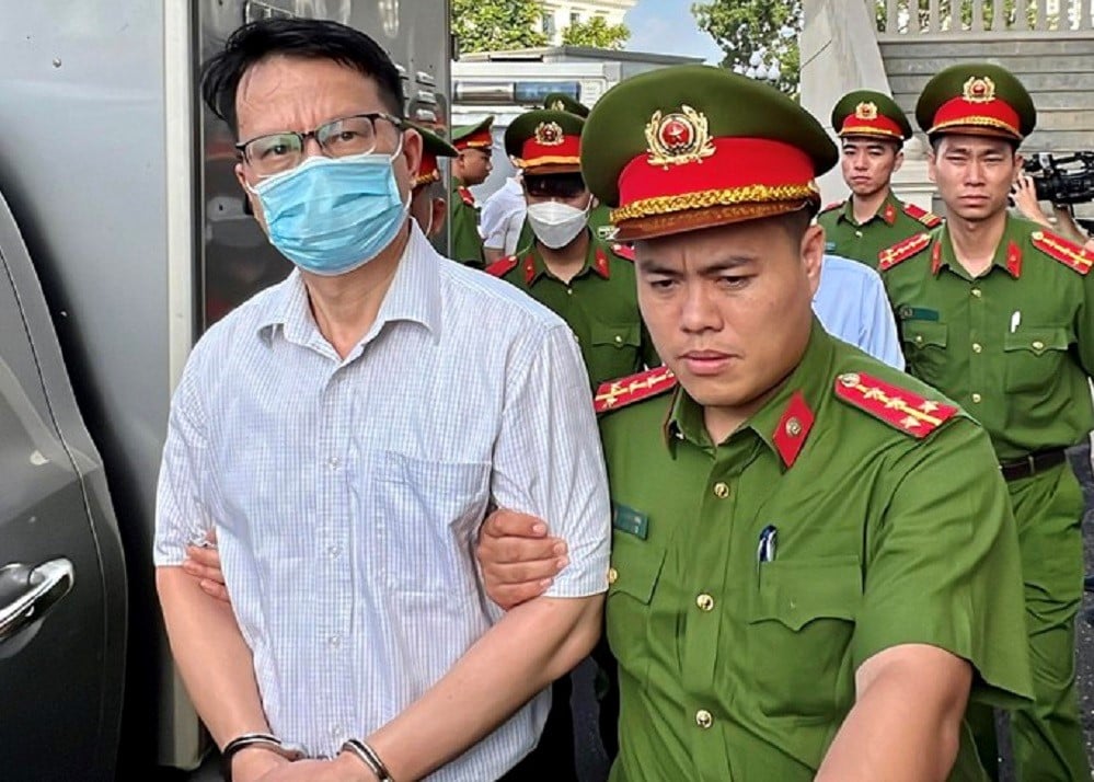 Cựu Đại sứ Trần Việt Thái: “Làm được việc thì sai quy định, đúng quy định sẽ không làm được việc” - Ảnh 1.