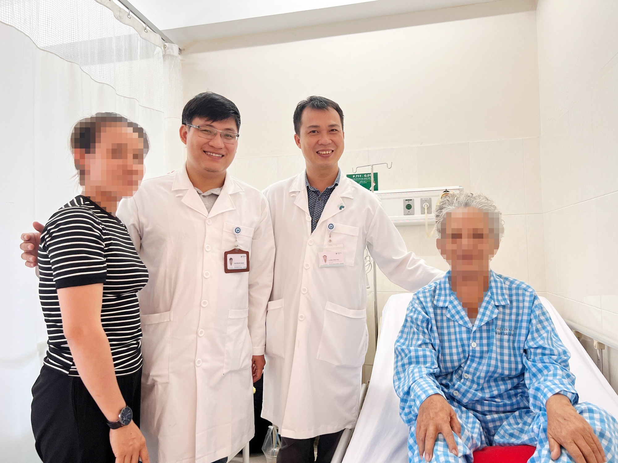 Đau ngực dữ dội, người phụ nữ suýt tử vong vì bệnh lý tim mạch nguy hiểm - Ảnh 1.