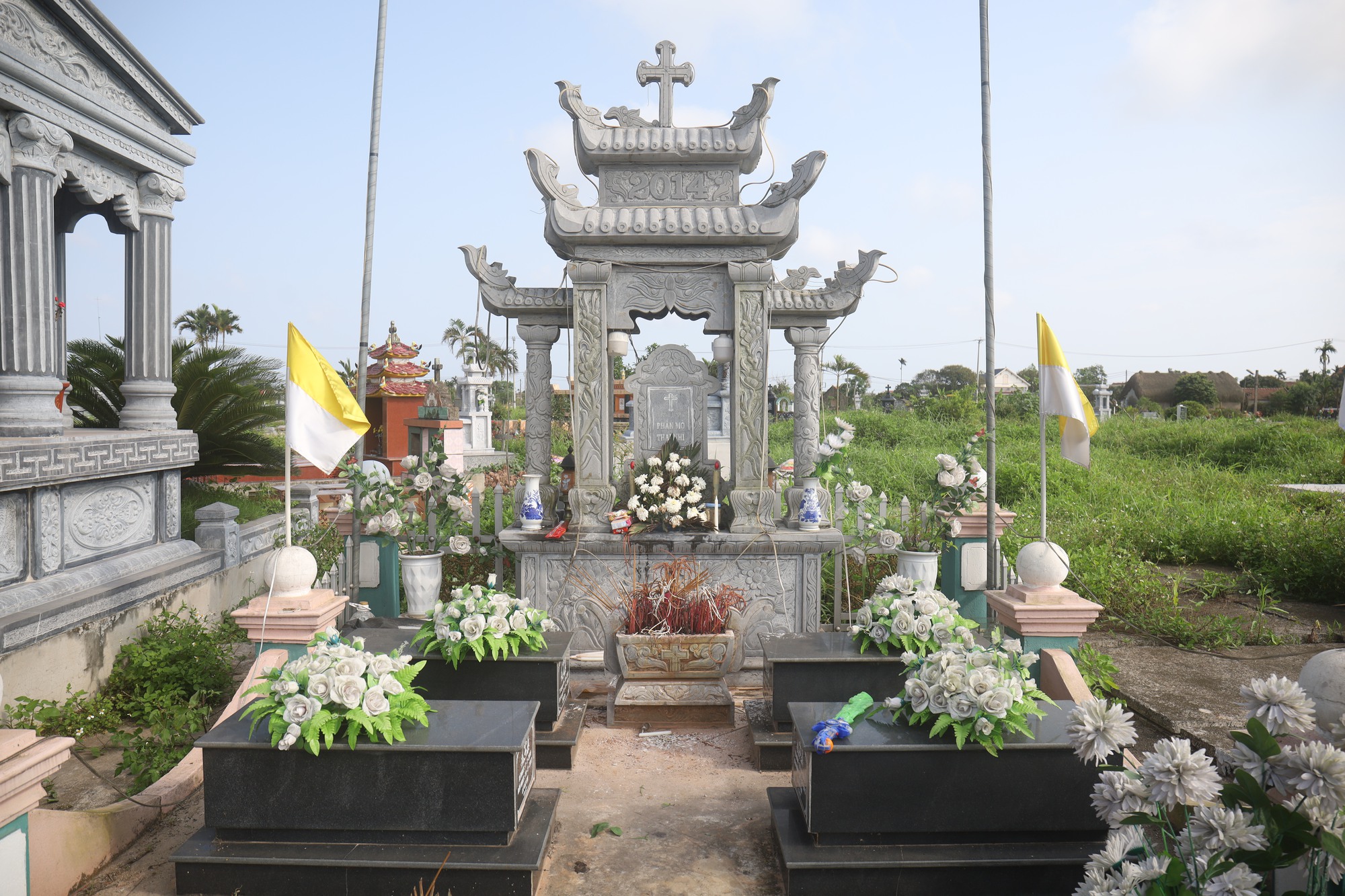 Nghề không lương, những hy sinh  thầm lặng vì hạnh phúc cộng đồng - Ảnh 3.