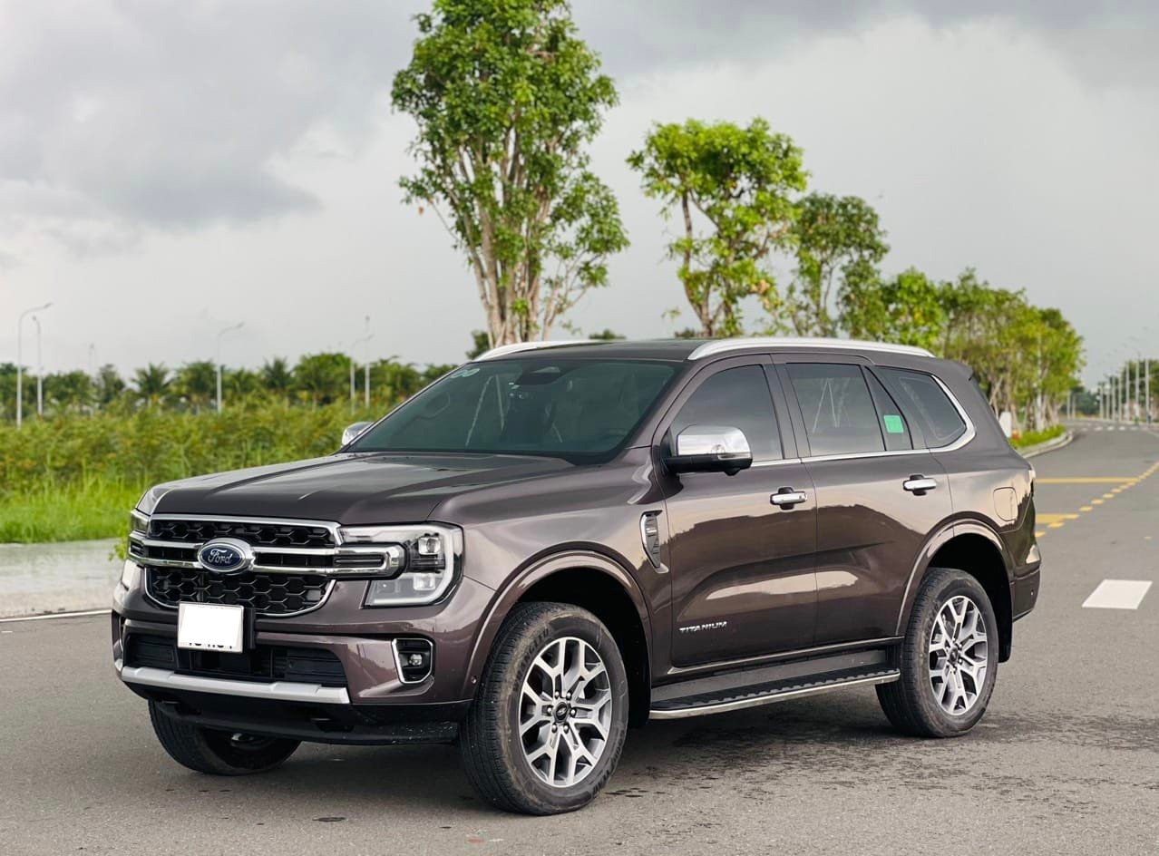 Sau 1 năm, Ford Everest rao bán lại lỗ khó tin vì hết &quot;hot&quot; - Ảnh 1.
