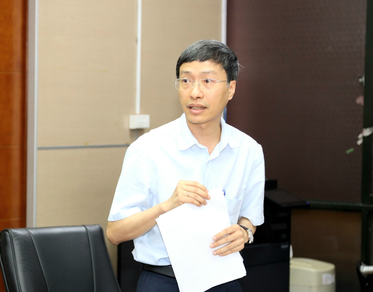 Cục trưởng Cục Y tế dự phòng: 40% mẫu xét nghiệm ca bệnh tay chân miệng dương tính với chủng EV 71 - Ảnh 1.
