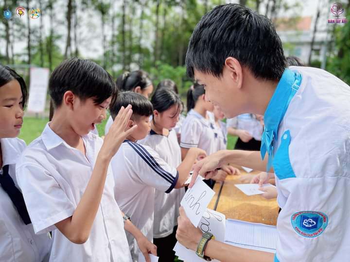 Nam sinh từng đăng ký 122 nguyện vọng xét tuyển đại học gây &quot;chấn động&quot;, sau 1 năm đã khác - Ảnh 2.