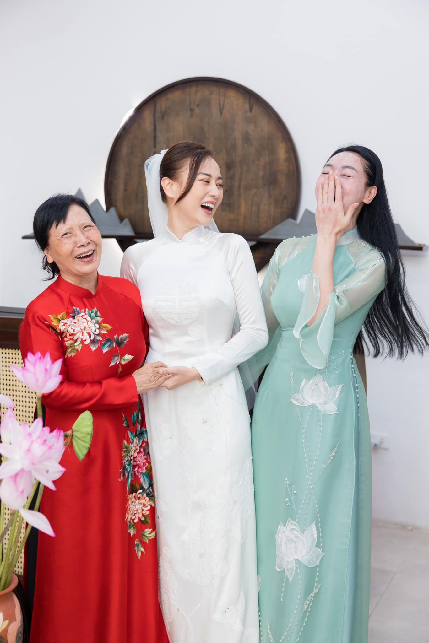 &quot;Mẹ chồng màn ảnh&quot; nhắn nhủ Phương Oanh trước thềm diễn ra lễ ăn hỏi với Shark Bình - Ảnh 2.