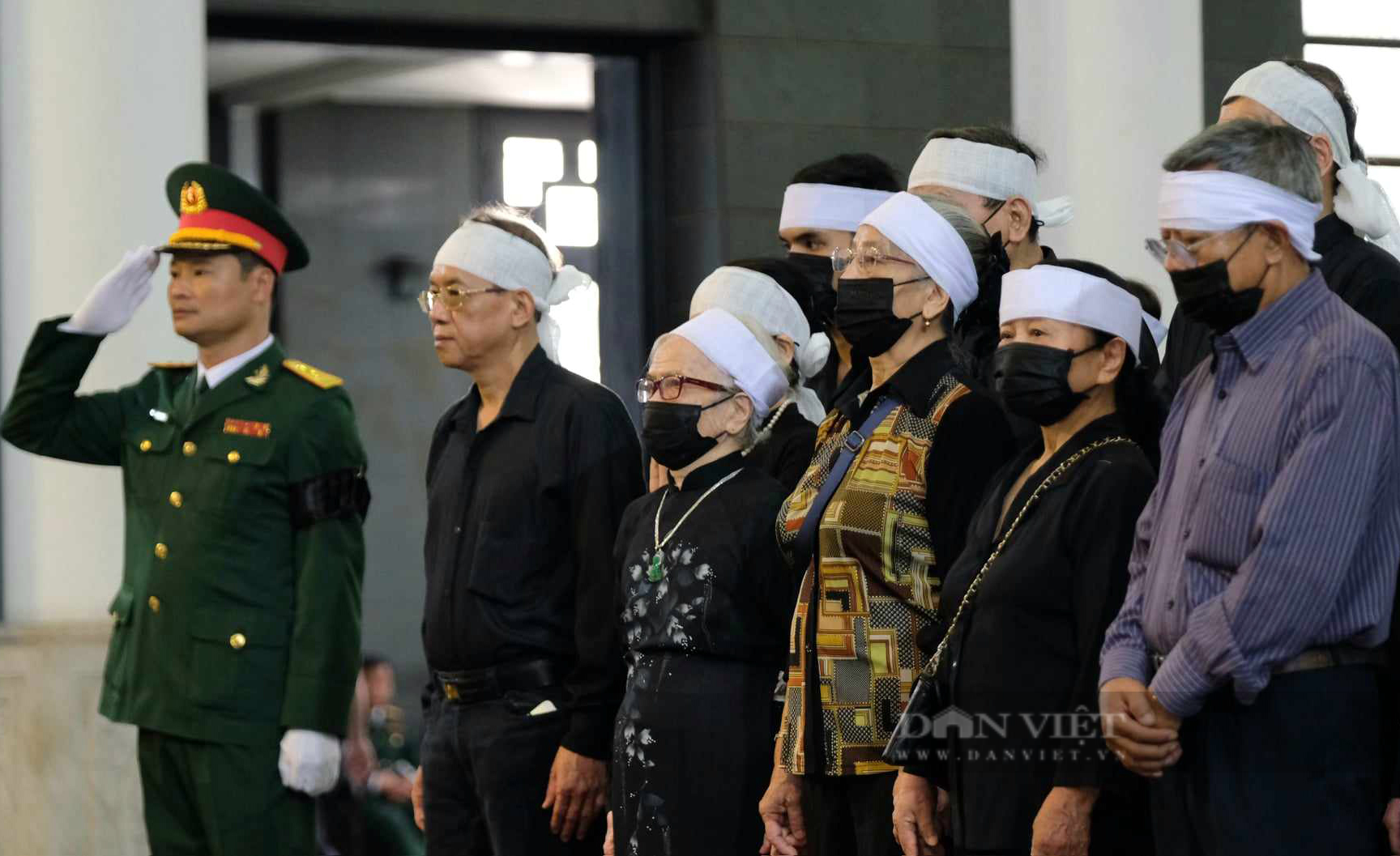 Lãnh đạo Đảng, Nhà nước viếng nguyên Phó Thủ tướng Nguyễn Khánh - Ảnh 10.