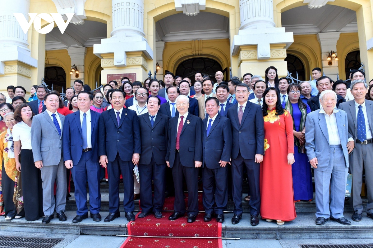 Tổng Bí thư dự lễ kỷ niệm 75 năm thành lập Liên hiệp các Hội Văn học nghệ thuật Việt Nam - Ảnh 5.