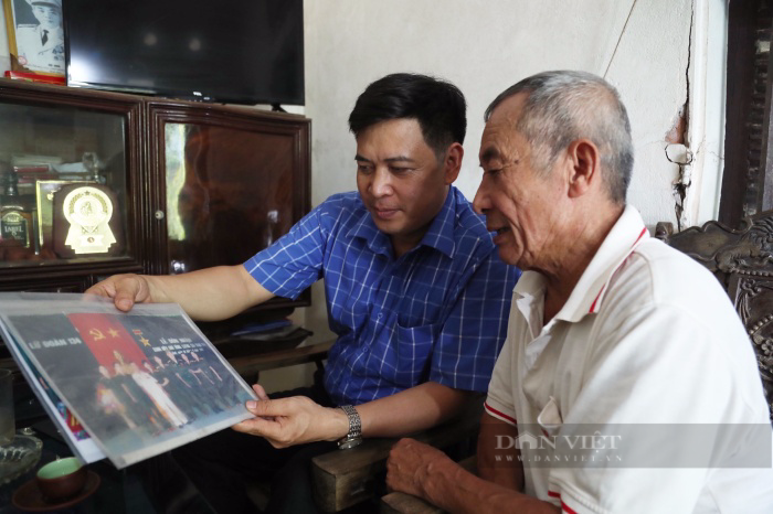 Chuyện về người lính &quot;5 phút trở thành anh hùng&quot;: Lấy răng làm &quot;kìm&quot; truyền dẫn điện liên lạc giữa bom đạn thời chiến  - Ảnh 4.