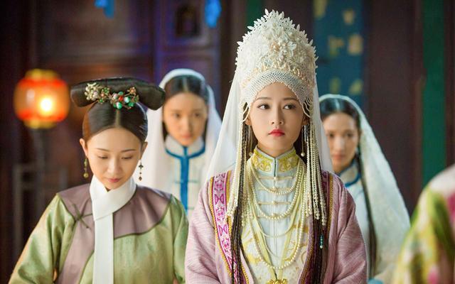 Người đẹp khiến Càn Long mê đắm bị ép phải thắt cổ chết thế nào? - Ảnh 4.