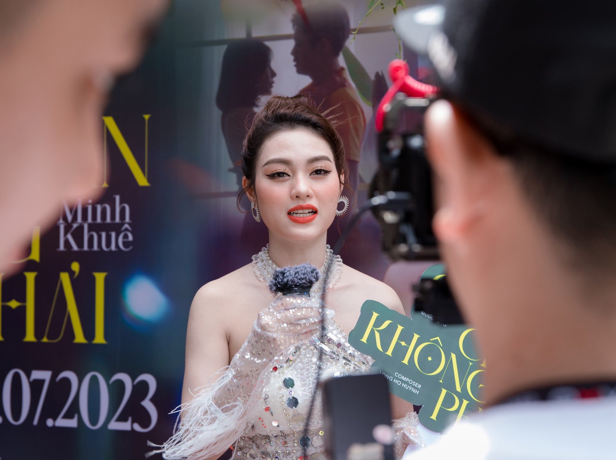Minh Khuê: &quot;Tôi muốn trở thành ca sĩ đa năng&quot; - Ảnh 1.