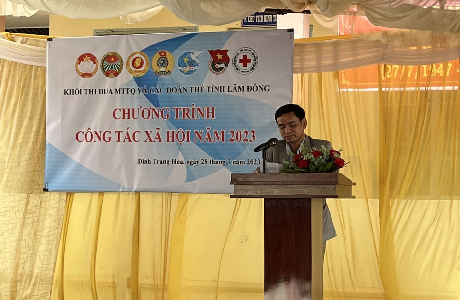 Hội Nông dân tỉnh Lâm Đồng phối hợp tổ chức nhiều hoạt động xã hội, hỗ trợ người nghèo - Ảnh 2.