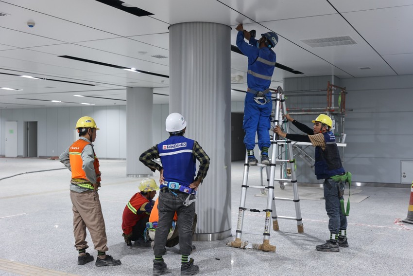 Hoàn thiện kiến trúc nhà ga Trung tâm Bến Thành, metro số 1 - Ảnh 3.