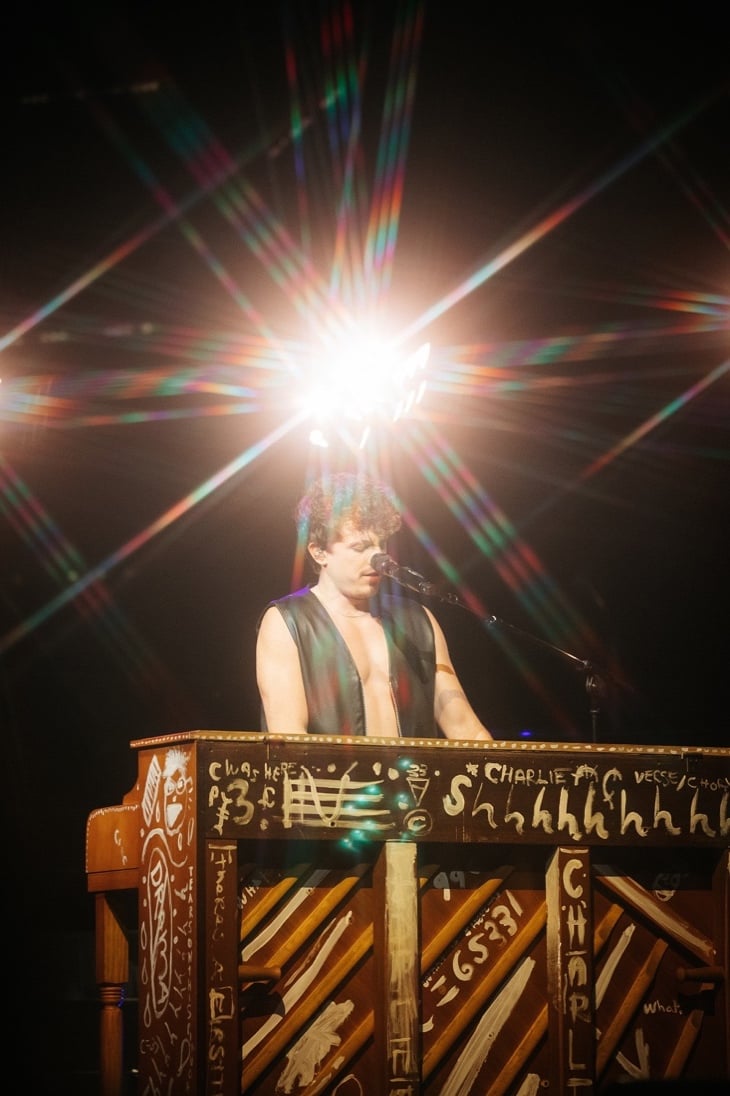 Cơ hội trực tiếp gặp mặt Charlie Puth dành cho fan Việt - Ảnh 2.