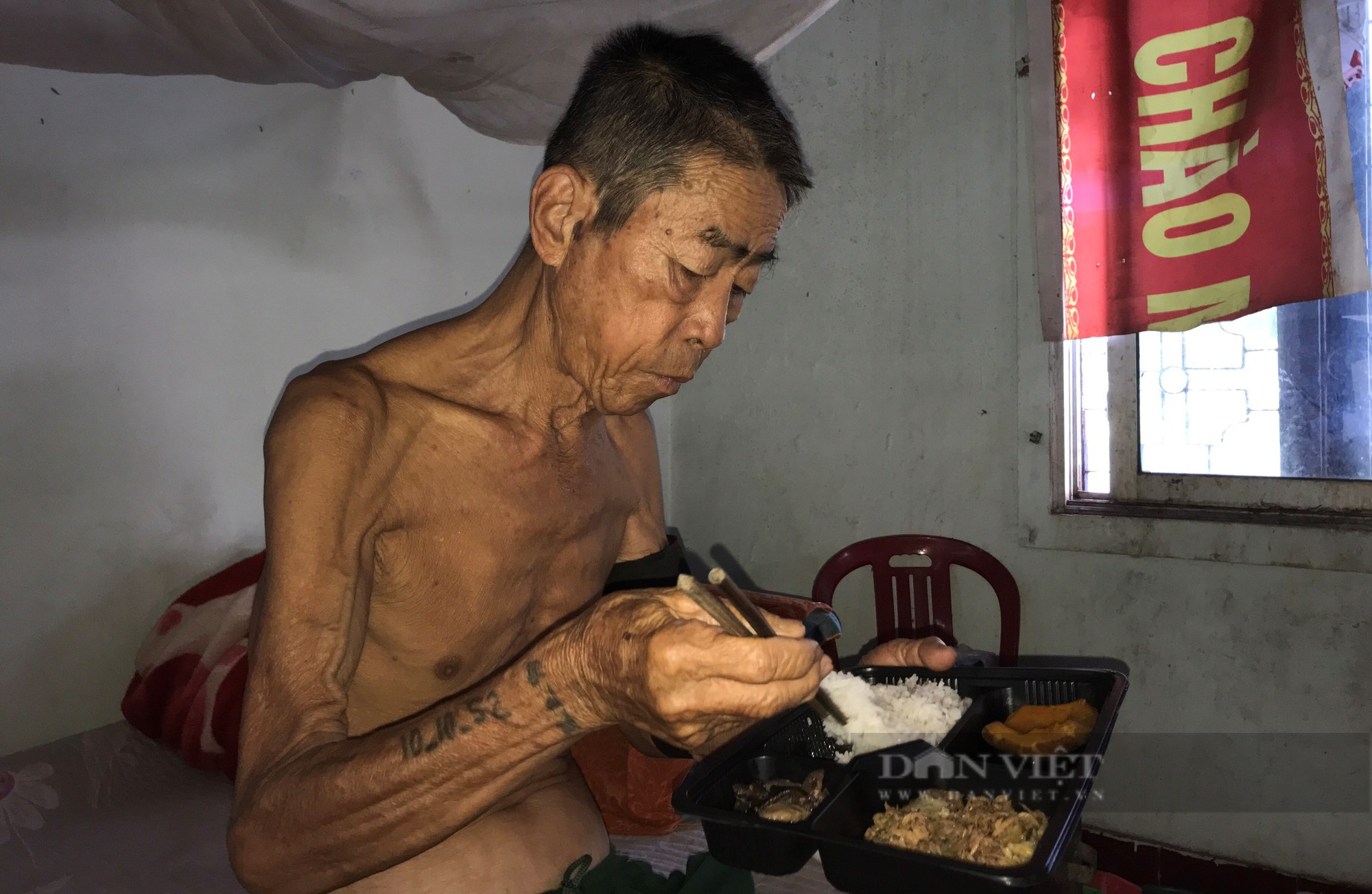 Những phận đời nghiệt ngã quay cuồng trong nắng nóng đỉnh điểm ở xóm chạy thận giữa chảo lửa thành Vinh - Ảnh 7.