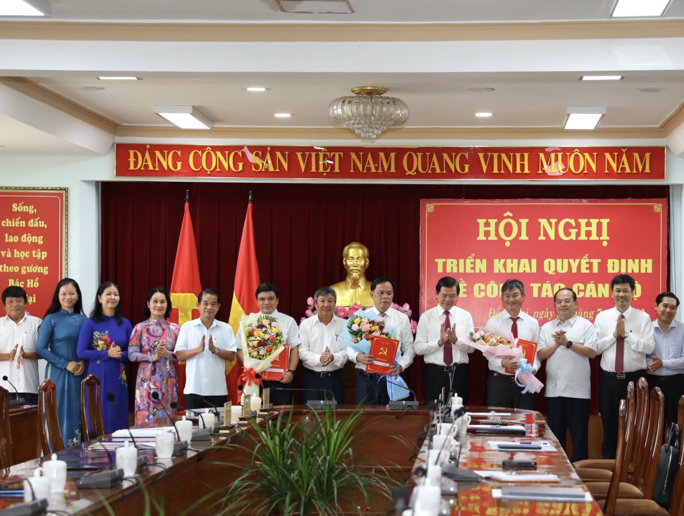 Ông Võ Tấn Đức giữ chức Phó bí thư Ban Cán sự Đảng UBND tỉnh Đồng Nai - Ảnh 1.