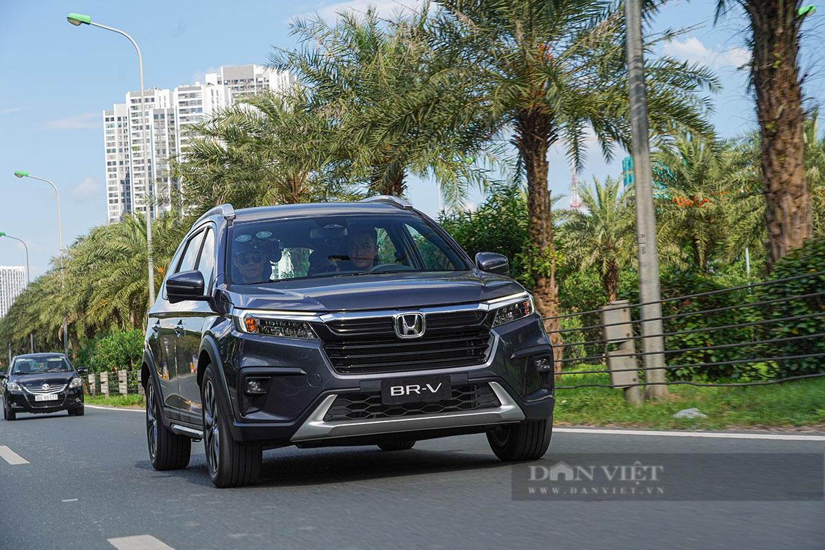 Trải nghiệm vận hành Honda BR-V 2023: Đấu Mitsubishi Xpander bằng động cơ mạnh mẽ và công nghệ an toàn - Ảnh 8.