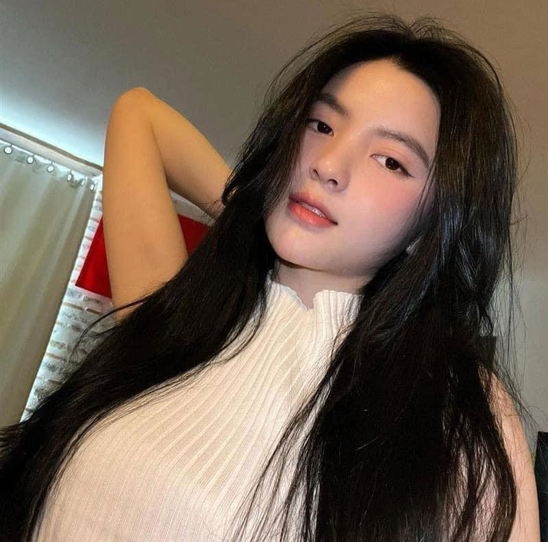 Chiêm ngưỡng nhan sắc hot girl Chu Thanh Huyền - bạn gái Quang Hải - Ảnh 9.