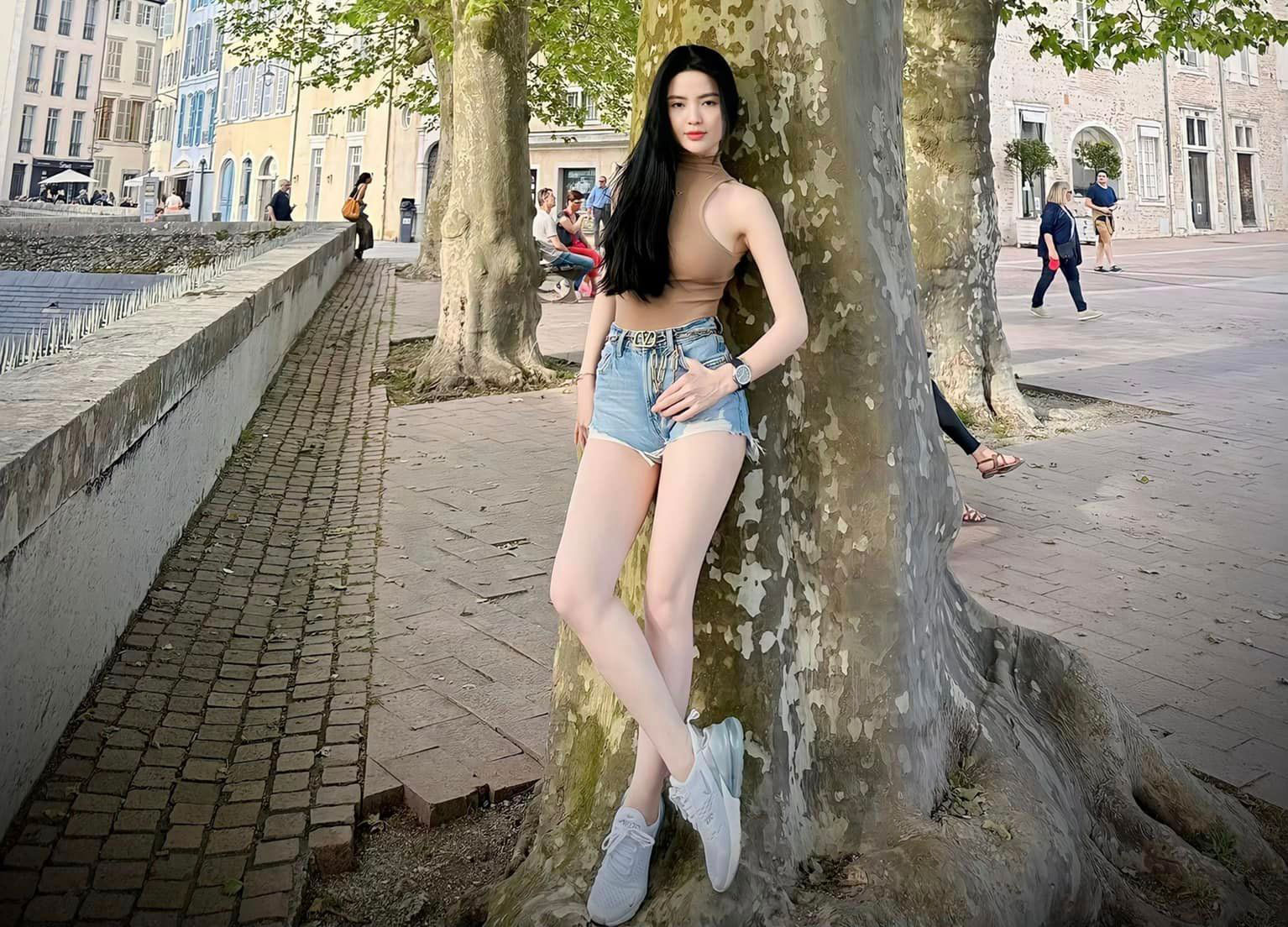 Chiêm ngưỡng nhan sắc hot girl Chu Thanh Huyền - bạn gái Quang Hải - Ảnh 8.