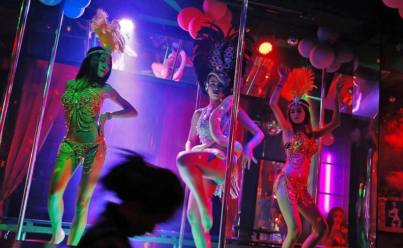 Từ vụ người mẫu mặc bikini ở Hạ Long: Thái Lan tổ chức sexy show thế nào? - Ảnh 2.