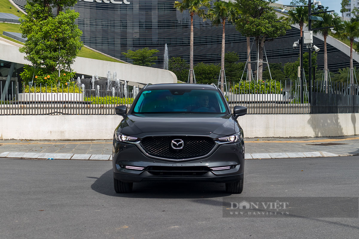 Giá xe Mazda CX-5 2023 niêm yết và lăn bánh tháng 7/2023: Giảm &quot;sốc&quot; khi bản nâng cấp xác định thời gian ra mắt - Ảnh 1.