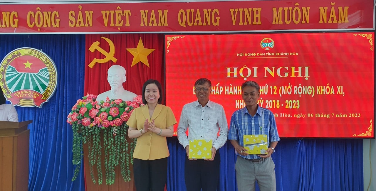Khánh Hòa: Trên 67.000 hộ hội viên đăng ký nông dân sản xuất kinh doanh giỏi - Ảnh 3.