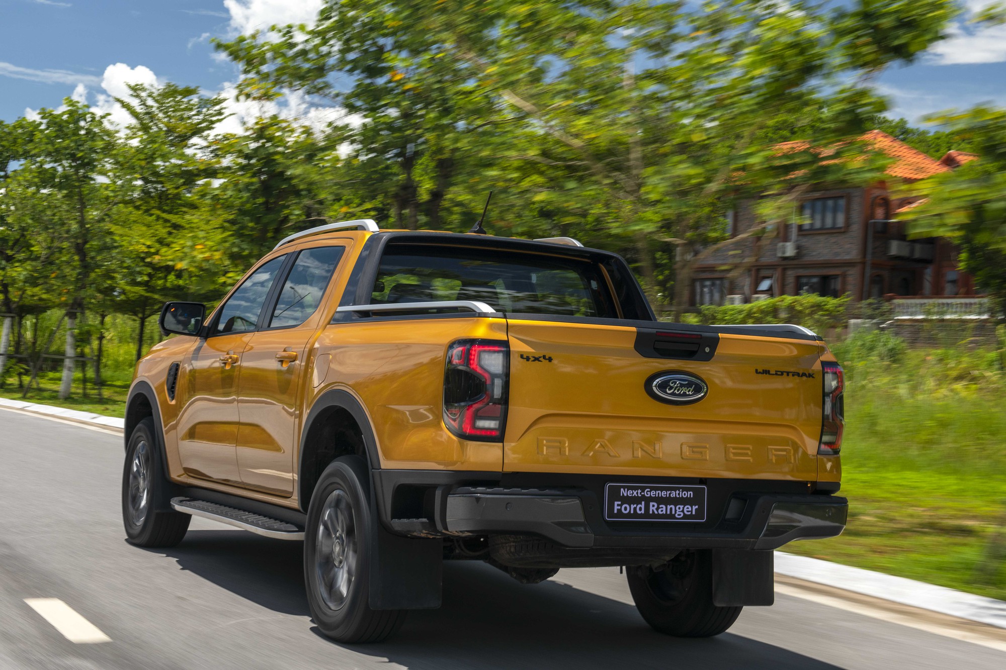 Everest, Territory, Explorer và Ranger Wildtrak tại Việt Nam đồng loạt nhận ưu đãi trong tháng 7/2023 - Ảnh 2.