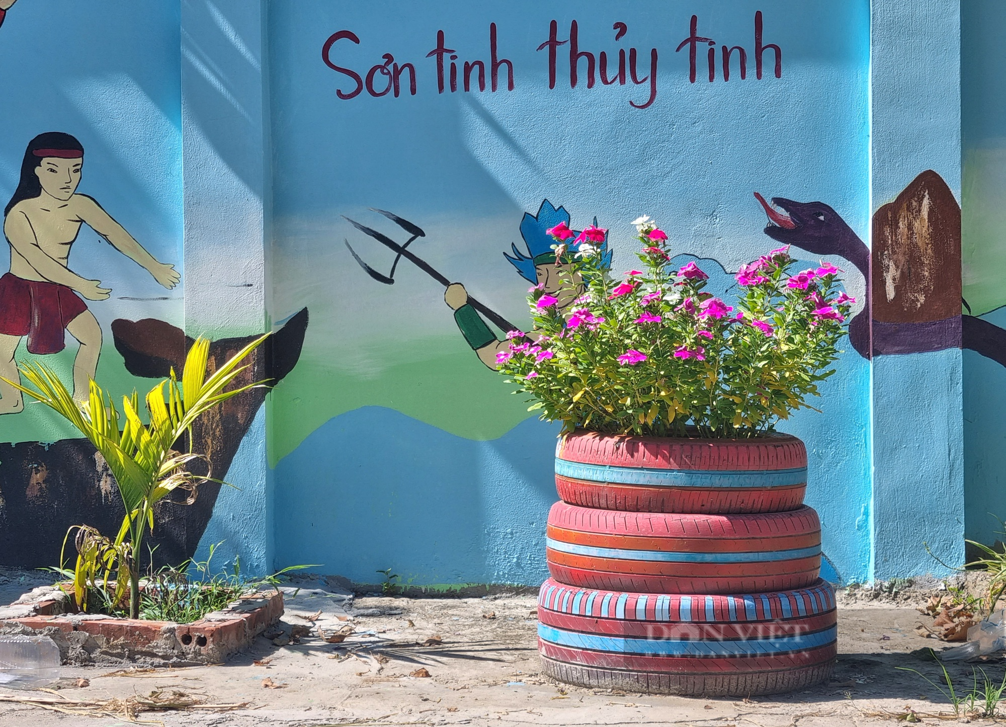 Con đường bích họa “đẹp như mơ” ở xã nông thôn mới tỉnh Ninh Bình - Ảnh 3.