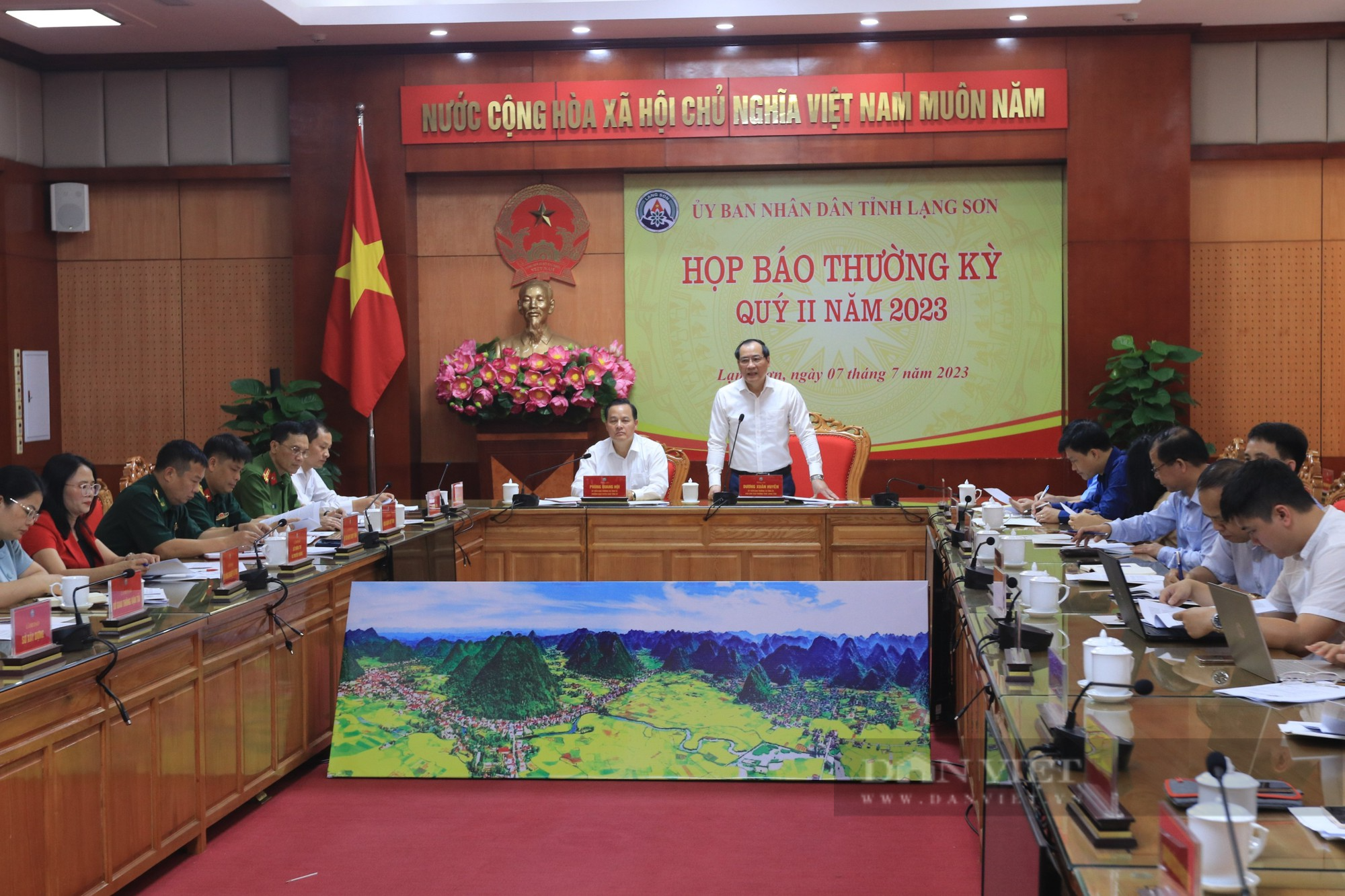 Nông sản góp công vào kim ngạch xuất nhập khẩu qua Lạng Sơn ước đạt gần 2,3 tỷ USD - Ảnh 1. Nông sản góp công vào kim ngạch xuất nhập khẩu qua Lạng Sơn ước đạt gần 2,3 tỷ USD - Ảnh 1.