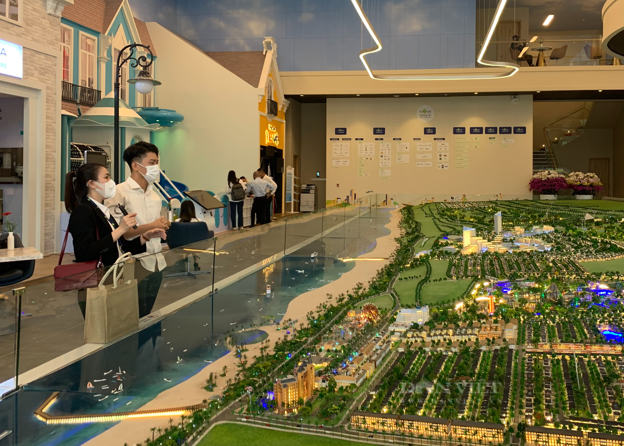 Lần đầu tiên trong vòng 5 năm qua, giá căn hộ tại TP.HCM giảm - Ảnh 3.