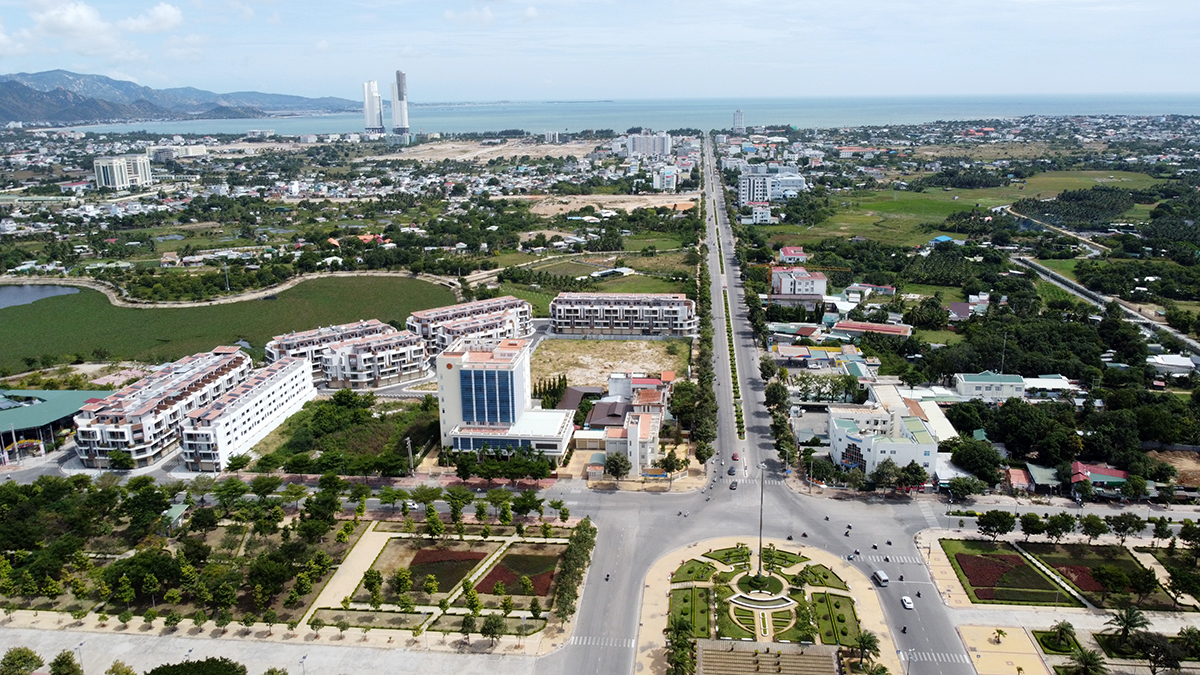 Thị trường bất động sản Ninh Thuận kỳ vọng vào quy hoạch và sân bay - Ảnh 1. Thị trường bất động sản Ninh Thuận kỳ vọng vào quy hoạch và sân bay - Ảnh 1.