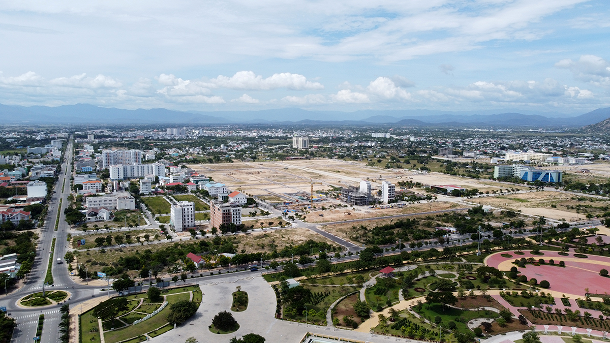 Thị trường bất động sản Ninh Thuận kỳ vọng vào quy hoạch và sân bay - Ảnh 2. Thị trường bất động sản Ninh Thuận kỳ vọng vào quy hoạch và sân bay - Ảnh 2.